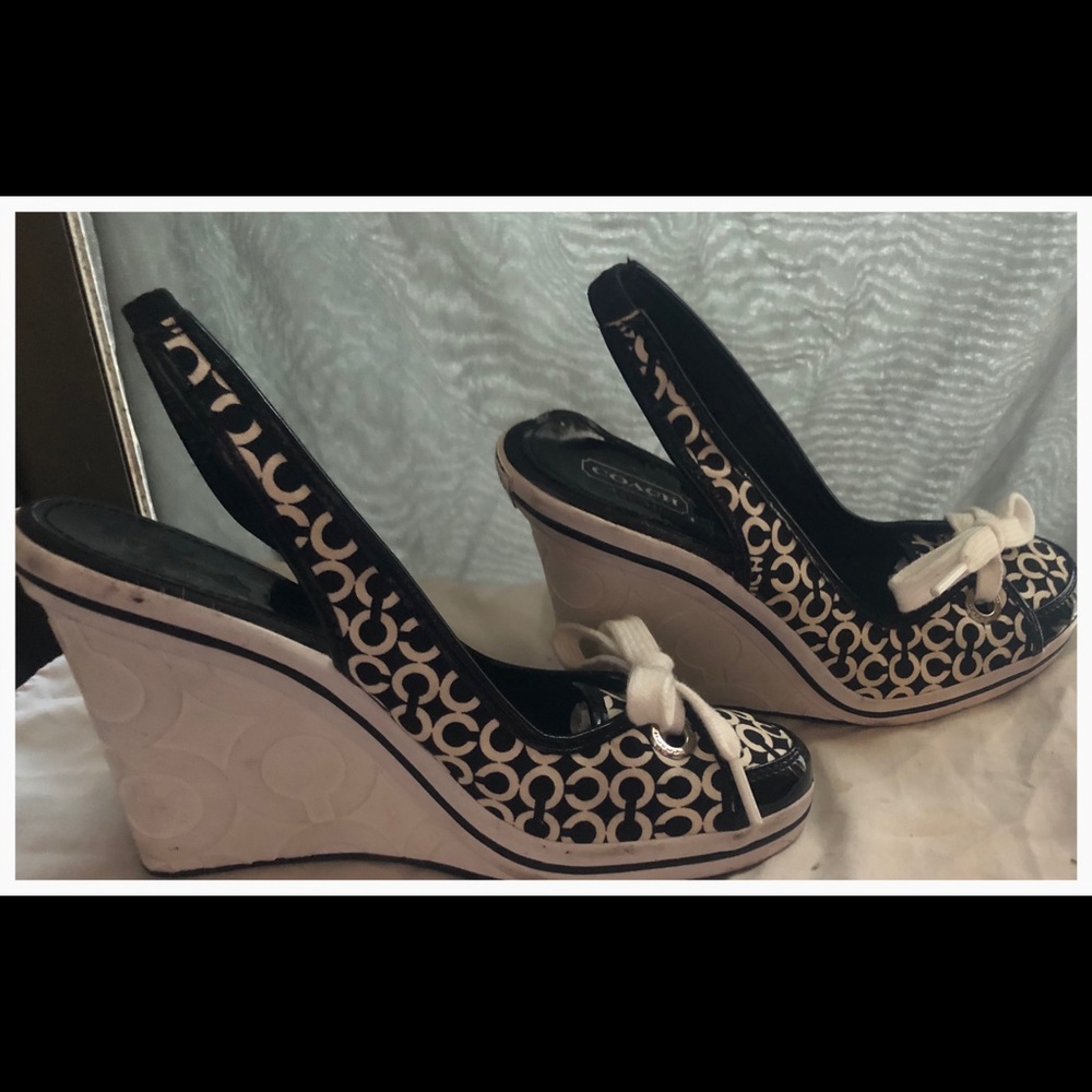 Brand new coach wedges size 5-1/2 or 6 - Picture 3 of 5